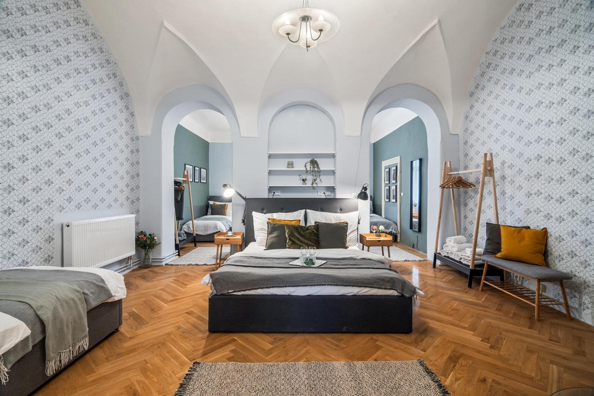 Charles Bridge Historical Apts By Michal&Friends Praga Exterior foto