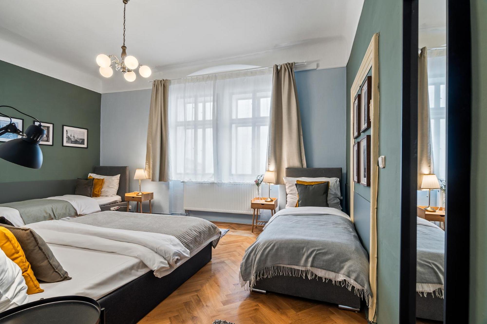 Charles Bridge Historical Apts By Michal&Friends Praga Exterior foto