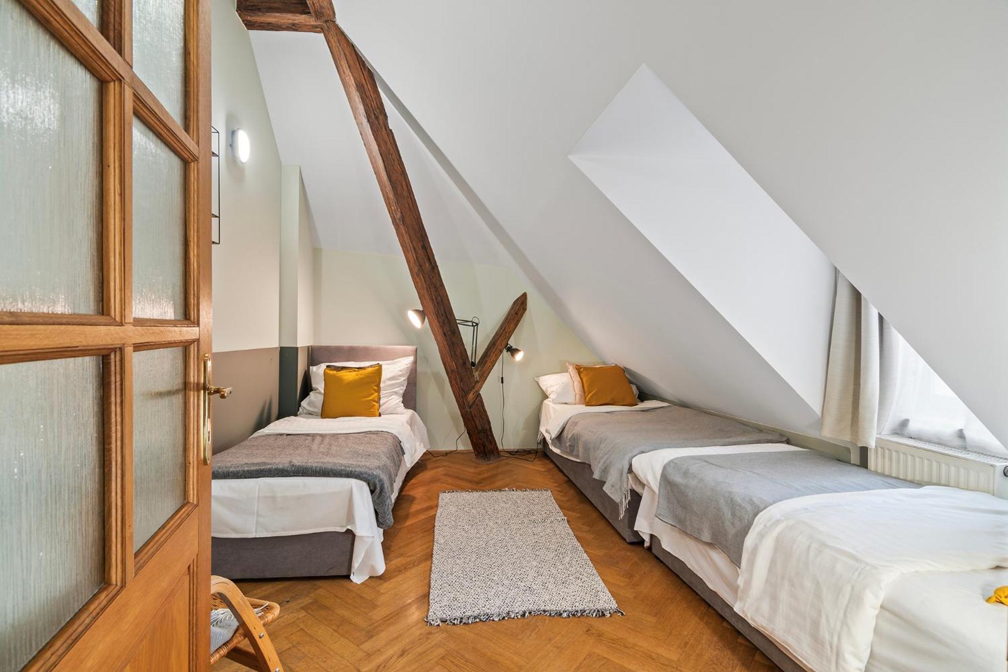 Charles Bridge Historical Apts By Michal&Friends Praga Exterior foto