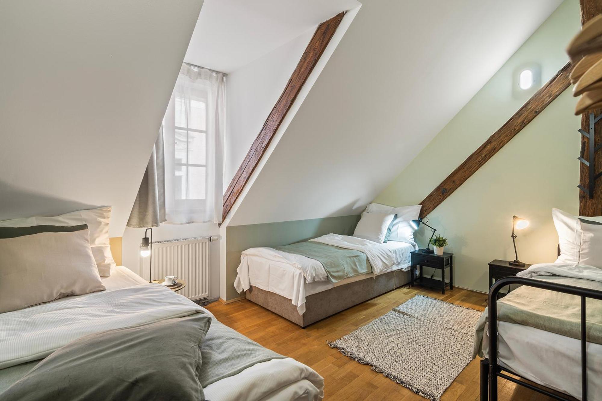 Charles Bridge Historical Apts By Michal&Friends Praga Exterior foto
