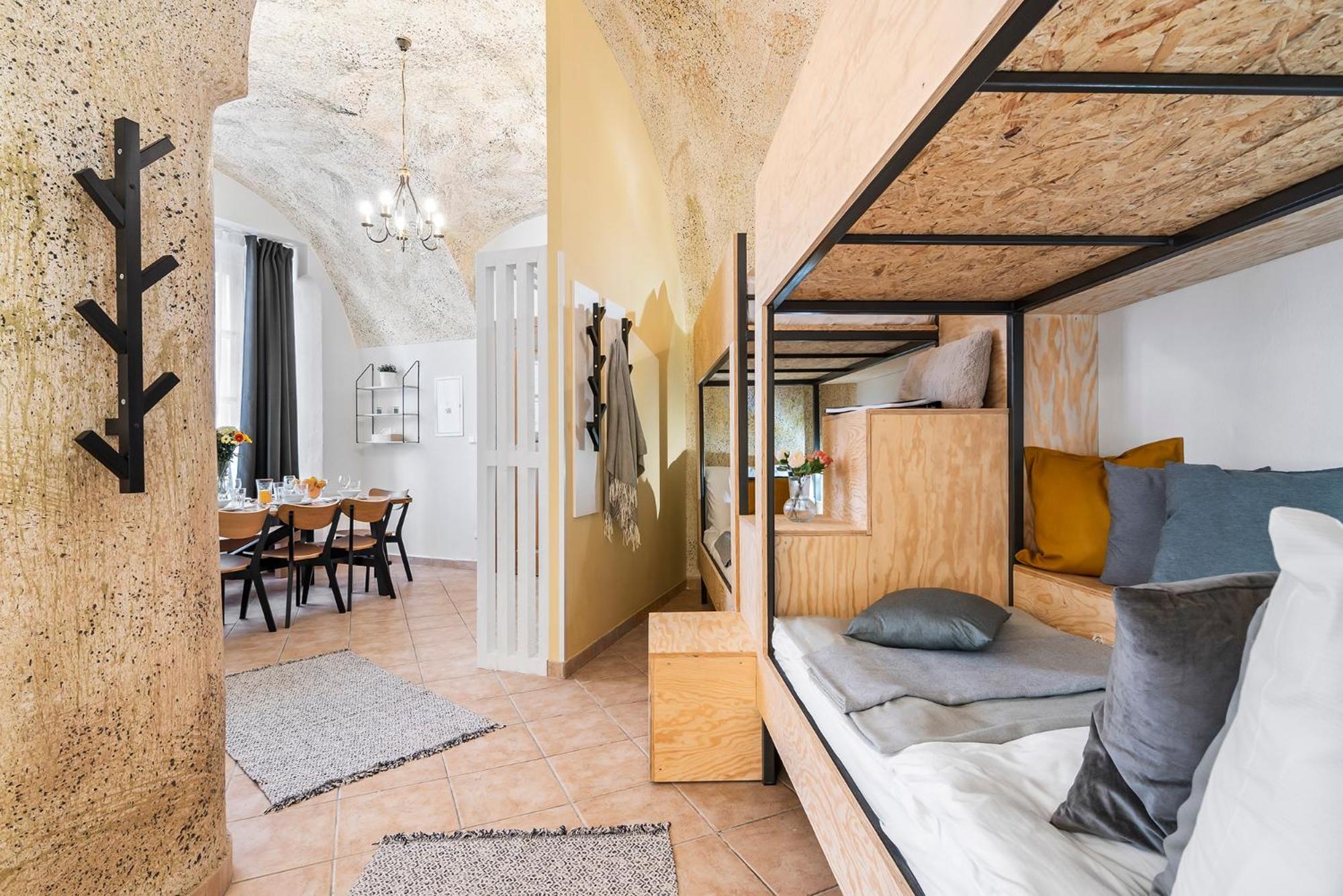 Charles Bridge Historical Apts By Michal&Friends Praga Exterior foto